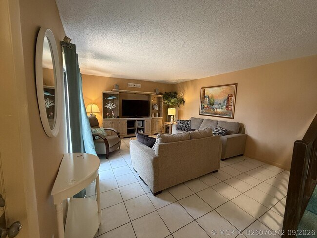 Building Photo - 9403 S Ocean Dr