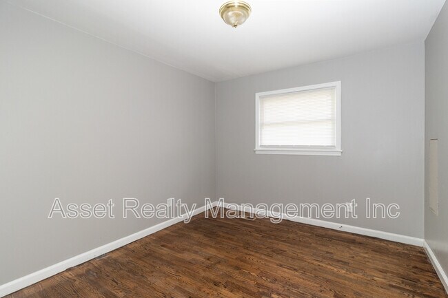Building Photo - 4802 Inskip Rd