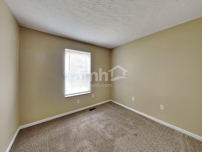 Building Photo - 6083 Weber Oaks Dr