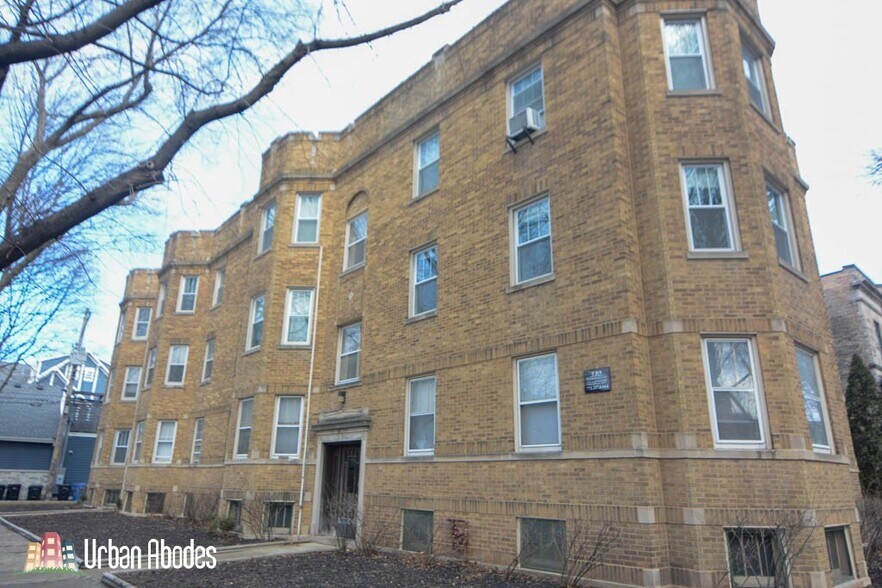 Building Photo - 3716 N Hoyne Ave