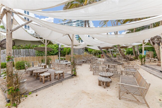Building Photo - 2301 Collins Ave