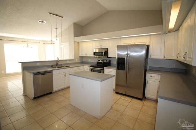 Building Photo - 1415 Cacao Ln