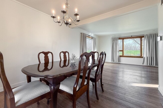 Building Photo - Riverfront 3-Bedroom Historical Richland Home