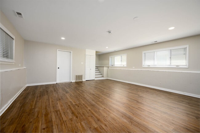 Building Photo - 1340 Campbell Ave
