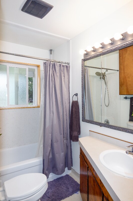 Building Photo - 308 Dakota Ave