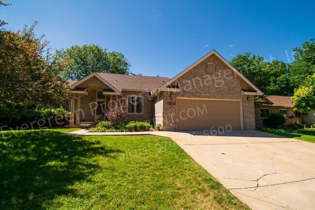 Building Photo - 1223 Red Oak Ct