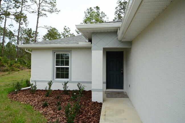 Building Photo - "Charming 3-Bedroom Duplex with Granite El...