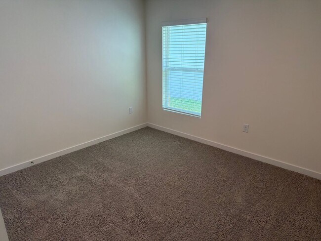 Building Photo - 8665 Barragan Dr