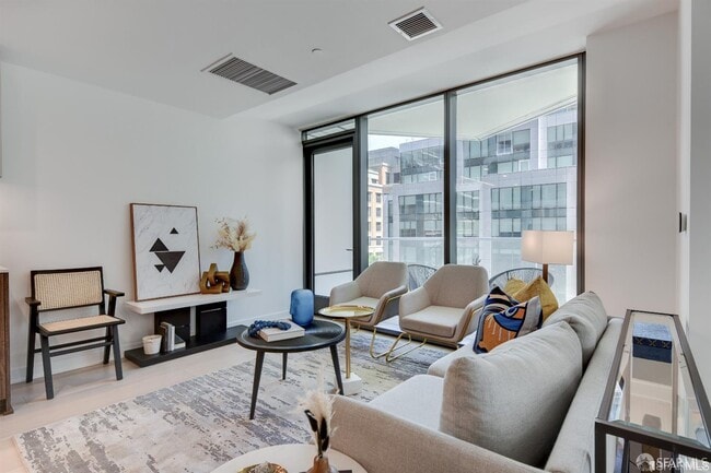 Building Photo - 280 Spear St