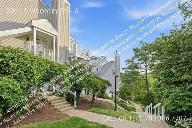 Building Photo - 2901 S Woodley St