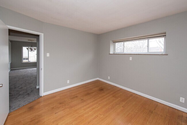 Building Photo - WESTWOOD-2 BEDROOM 1.5 BATH RANCH W/ UPDATES