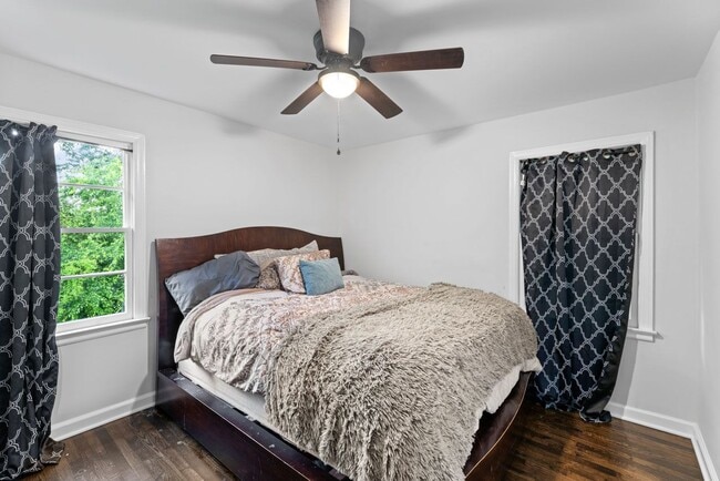 Building Photo - 1326 Stella Cir SW