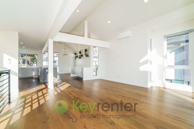 Building Photo - Live the Alki Lifestyle with Park and Beach at Your Door