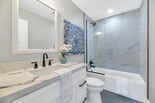 Building Photo - 7509 N Vía Del Elemental