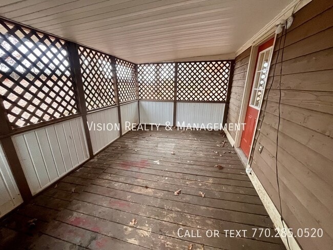 Building Photo - 270 Sage Dr