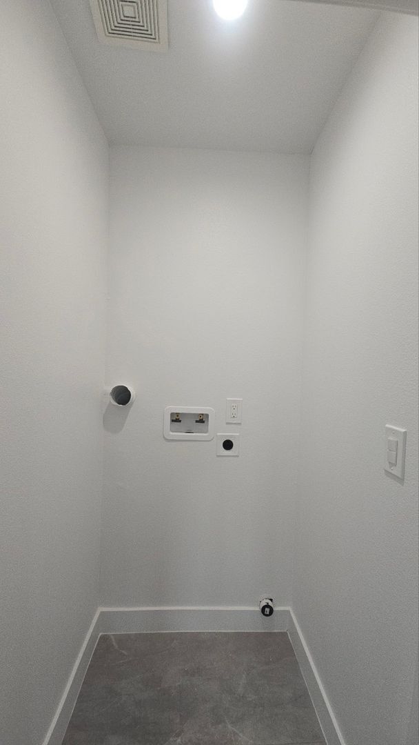 Building Photo - Graham(10422)