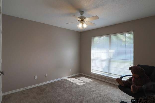 Building Photo - 16801 Lafayette Dr
