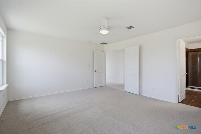 Building Photo - 161 Cushman Dr