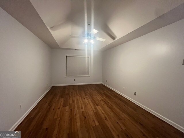 Building Photo - 3320 Northcliff Dr