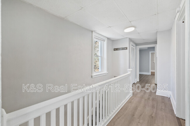 Building Photo - 1316-1318 Woods Run Avenue - 1318 Woods Ru...