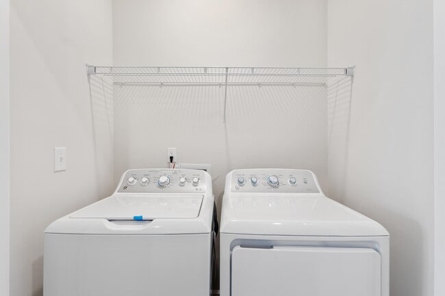 Building Photo - 730 Ebb Tide Rd