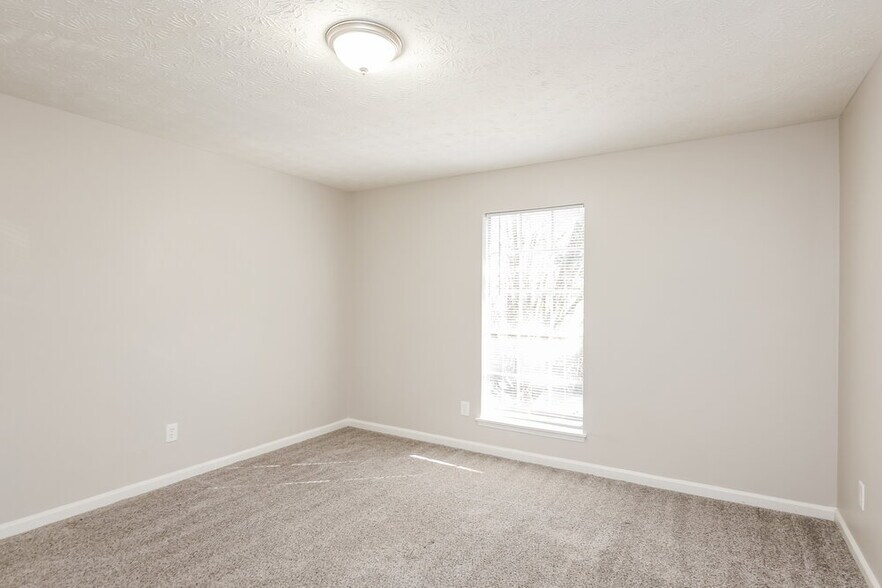 Building Photo - 2764 Wildflower Ln SW