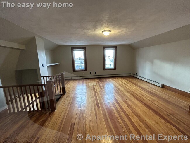 Building Photo - 83 Medford St