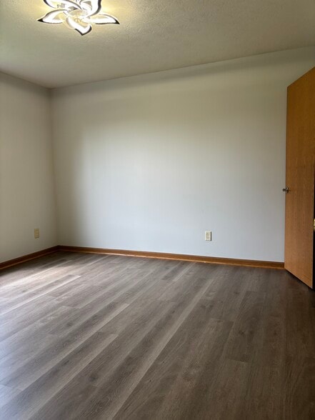 Building Photo - 1449 S 14th St