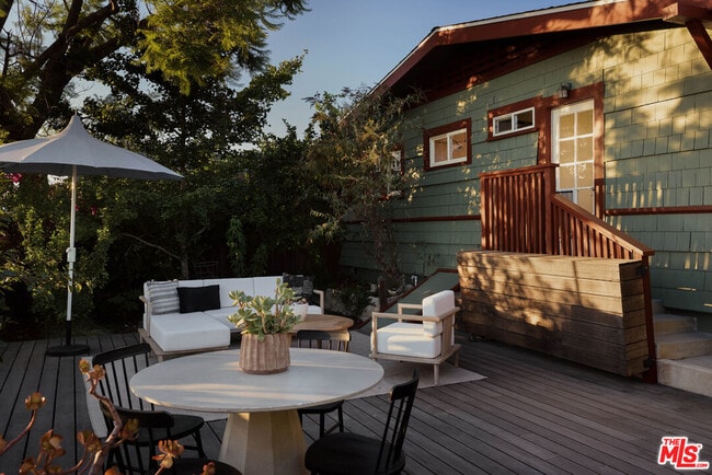 Building Photo - 2606 W Ave 30