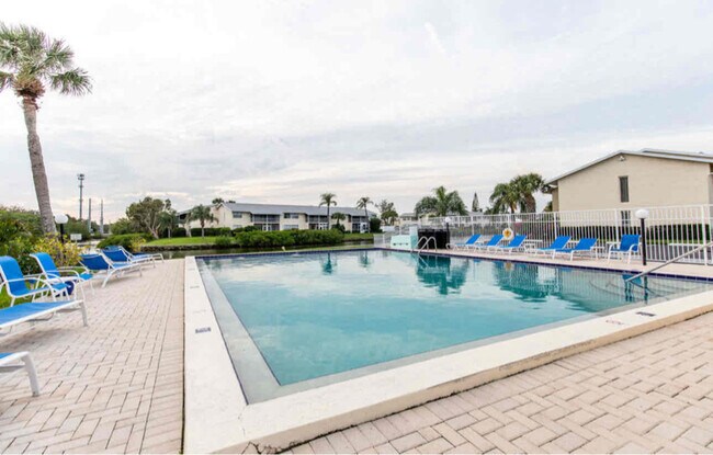 Building Photo - 1830 Robalo Dr