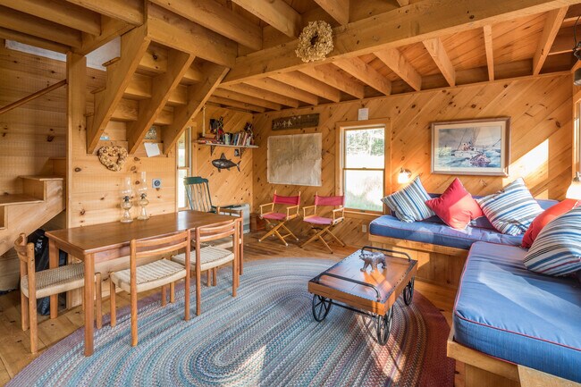 Building Photo - 378 Mill Rd