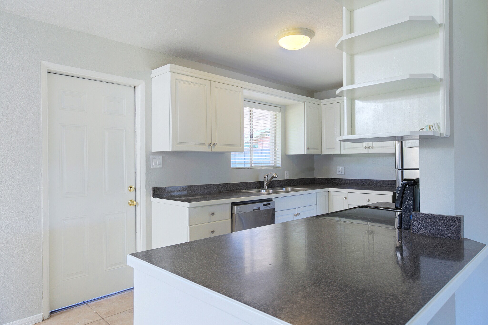 Building Photo - 1206 West 9th Street