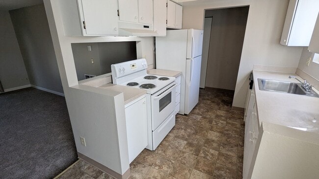 Building Photo - ANNETTE342-344