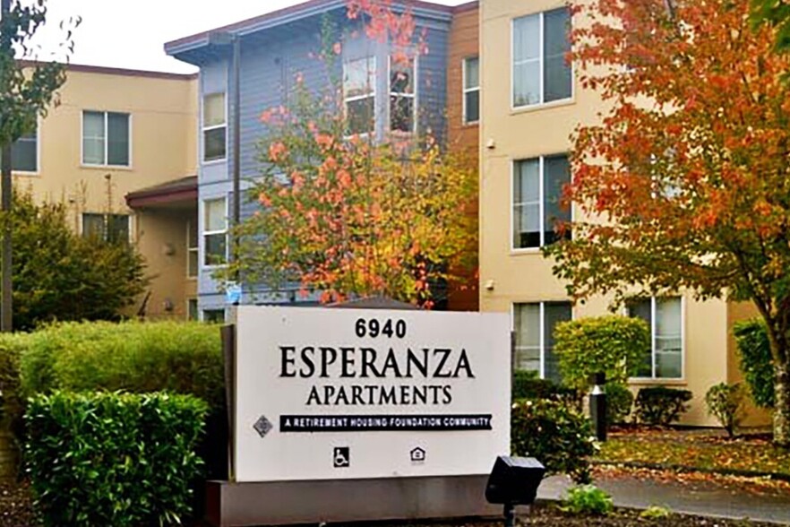 Primary Photo - Esperanza - Affordable Senior Housing