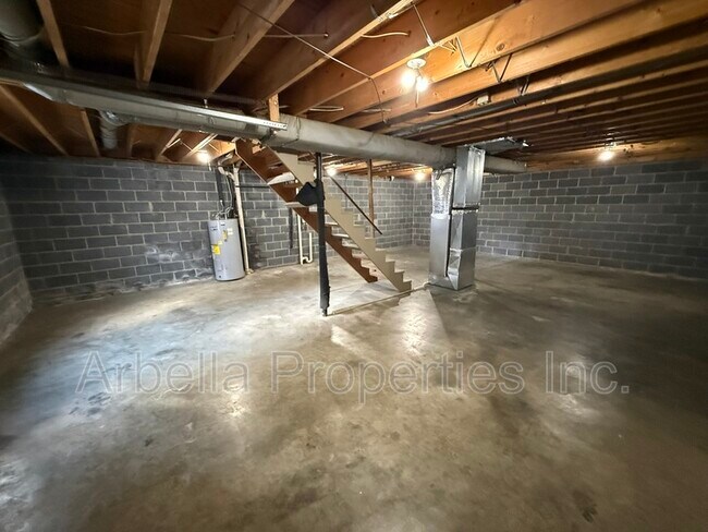 Building Photo - 905 Kendrick Creek Rd