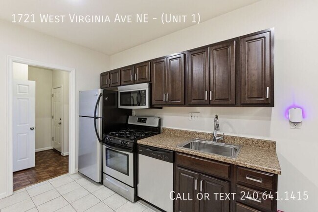 Building Photo - 1721 West Virginia Ave NE