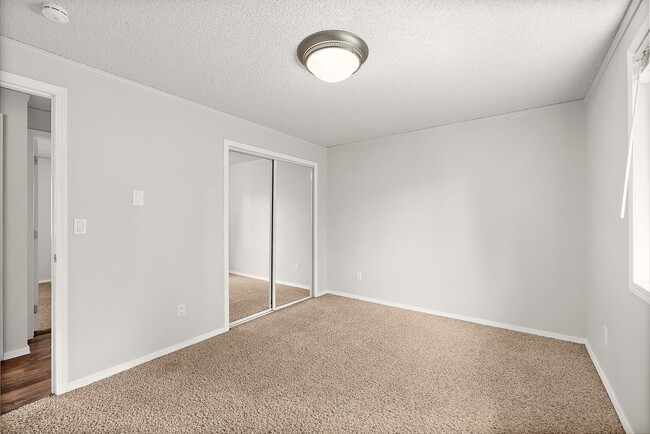 Building Photo - Charming 3-Bed Rental Home in Olympia | Pe...