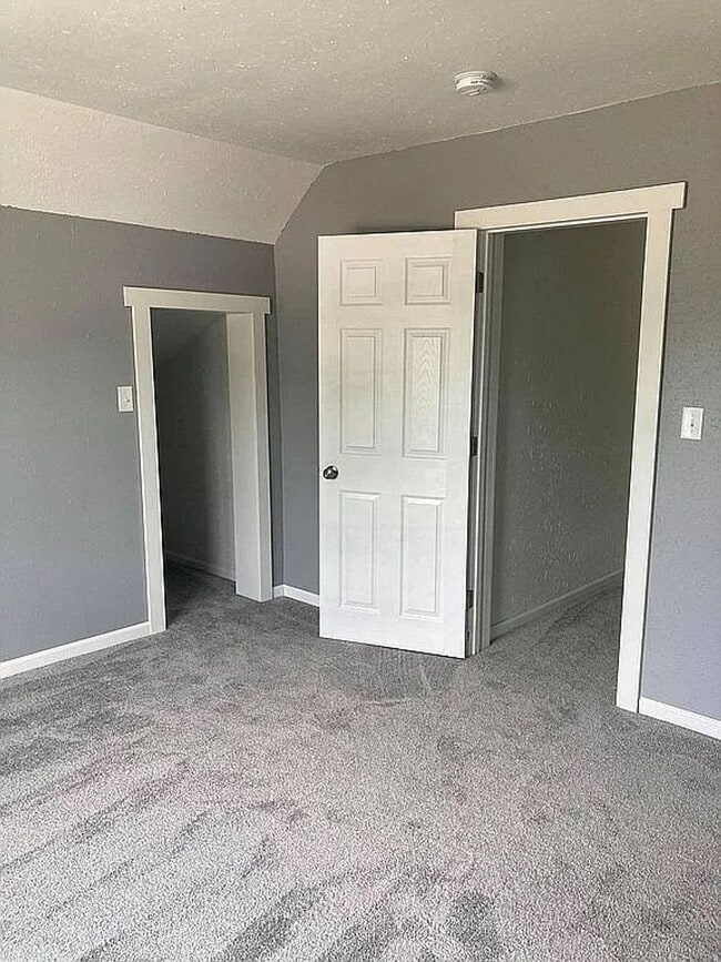 Building Photo - Click the “Apply Now” button or email wapmrentals@gmail.com for a prompt response.