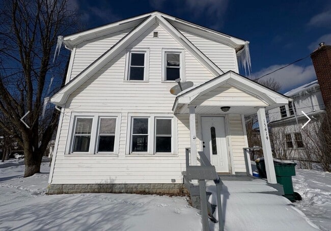 Building Photo - 15419 Woodbrook Ave