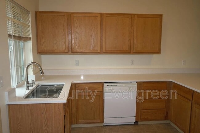 Building Photo - 3110 S 43rd St