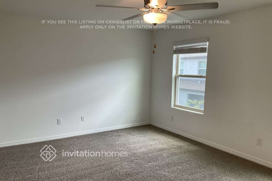 Building Photo - 8286 Crescent Oaks Dr