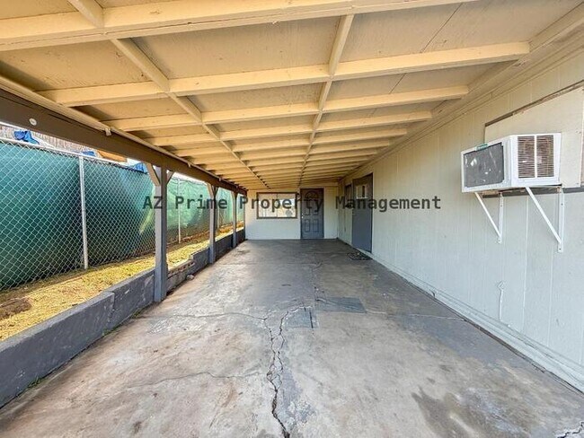 Building Photo - 17401 E Meadow Ln