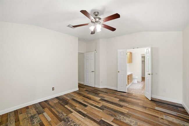 Building Photo - 700 Horizon Trail