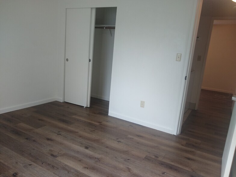 Building Photo - 217 E I St