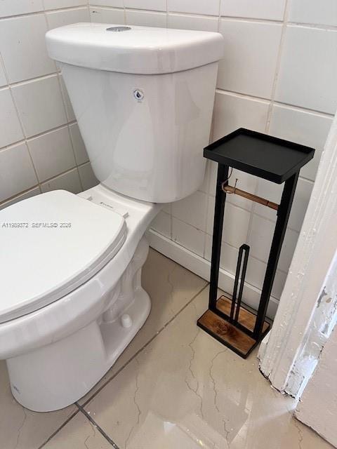 Building Photo - 2475 NE 184th Terrace