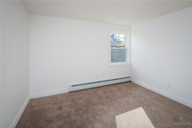 Building Photo - 1337 Millersport Hwy