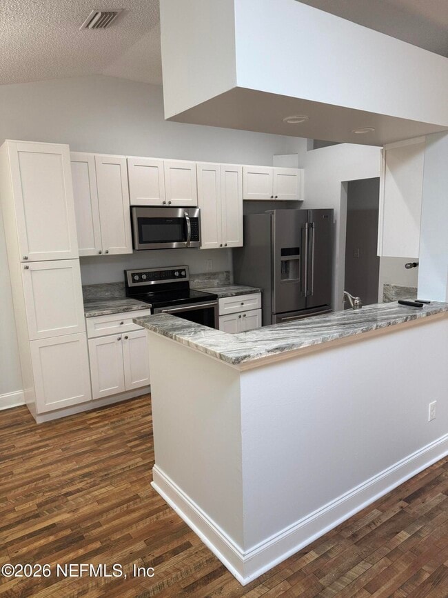Building Photo - 2063 Las Brisas Ct