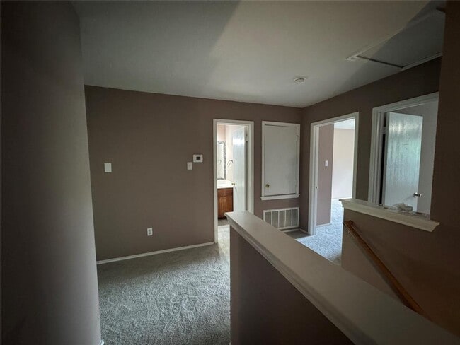 Building Photo - 3200 Crownover St