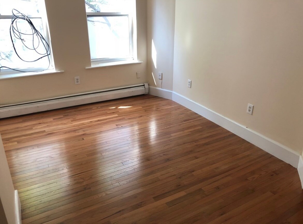 Building Photo - 883 Harrison Ave