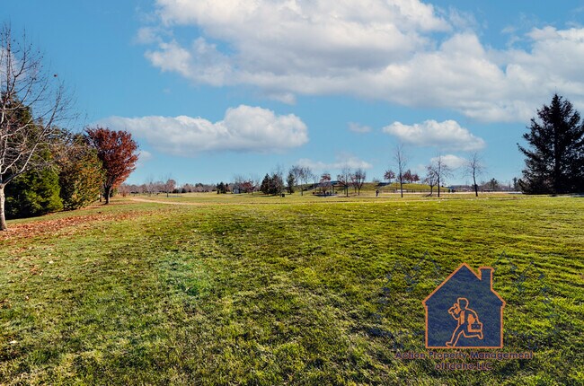 Building Photo - 2539 Bottle Brush Ave